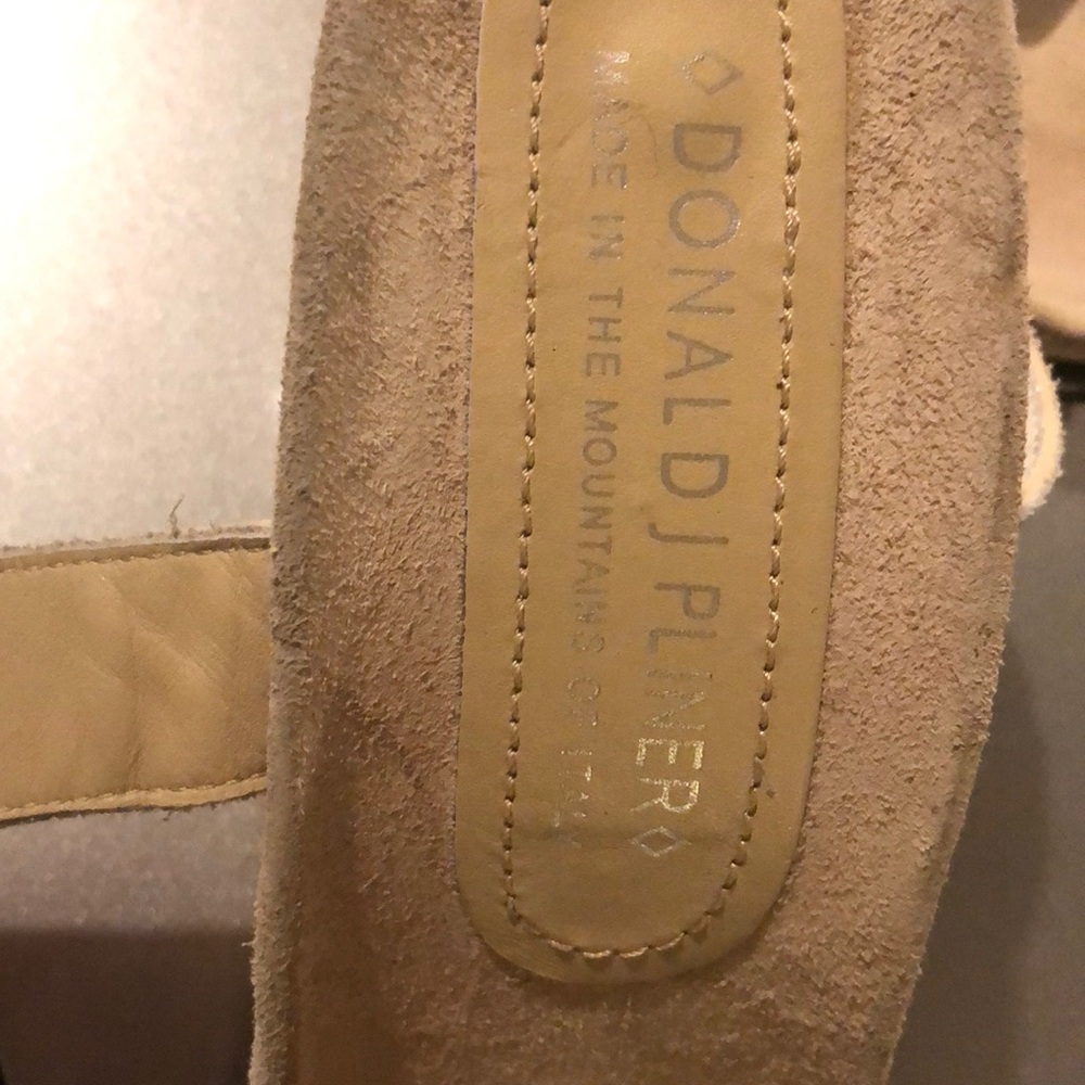 Donald Plinrto wrap around sandal size 11M